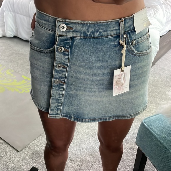 Jessica Simpson Jean Skort 👠 - Picture 3 of 8